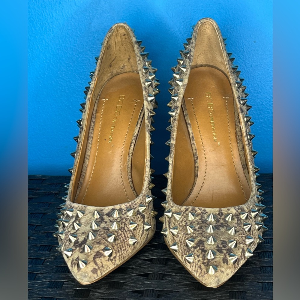 BCBGeneration snake print spiked stilettos size 6M